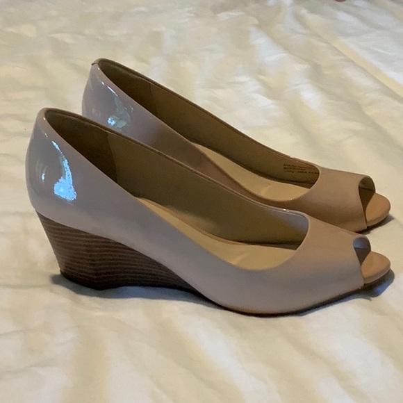 sadie open toe wedge